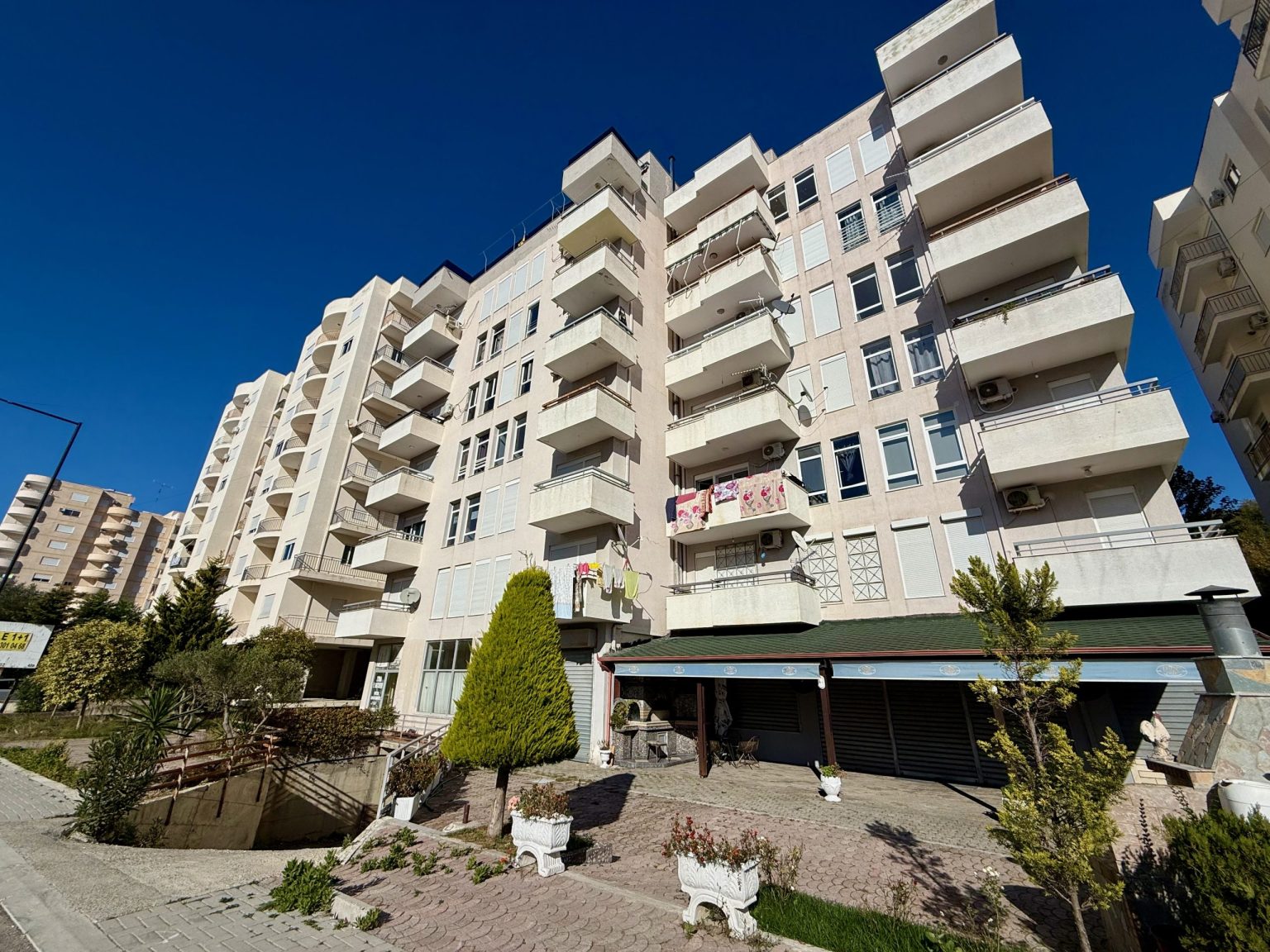 apartmangolem_apartmanovy dum